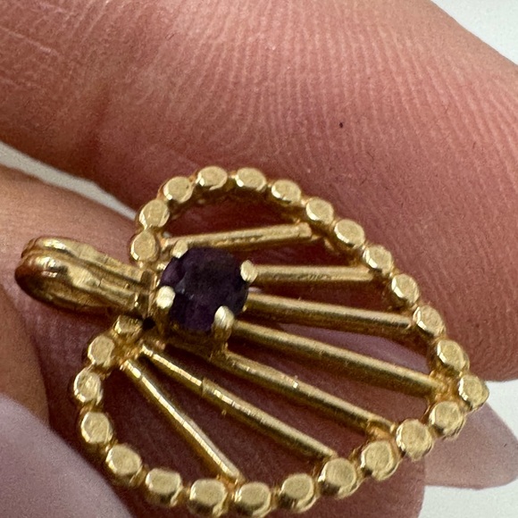 14K yellow gold and amethyst heart pendant - Picture 2 of 14